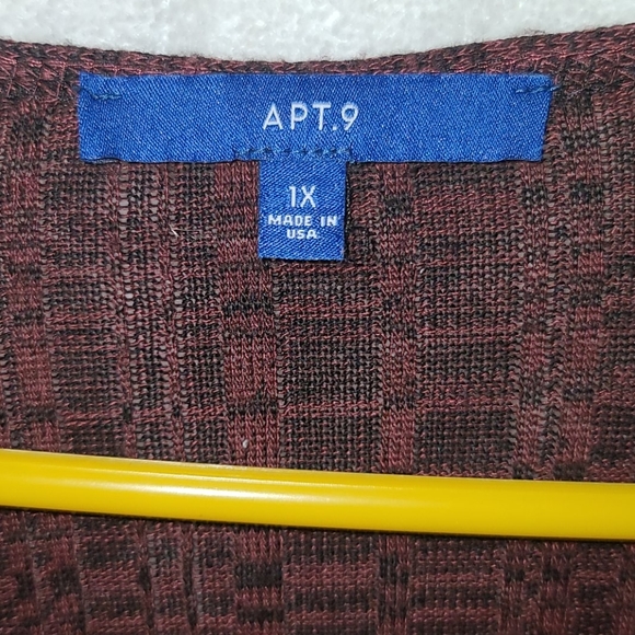 3/$15 Apt. 9 Tunic Lightweight Sweater 1X - Picture 2 of 6